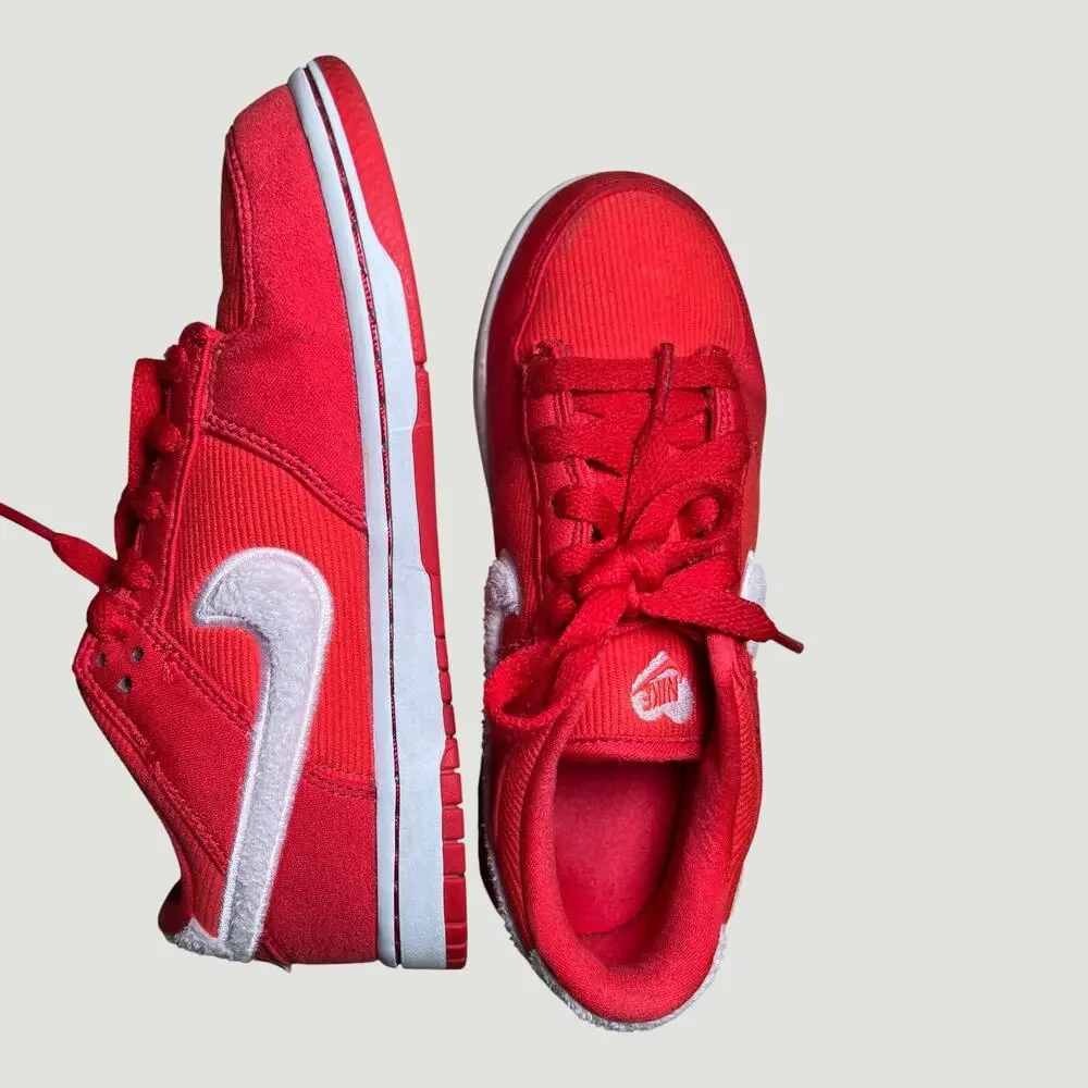 Nike Red Corduroy Low Sneakers Fuzzy Swoosh 2.5Y Valentine
